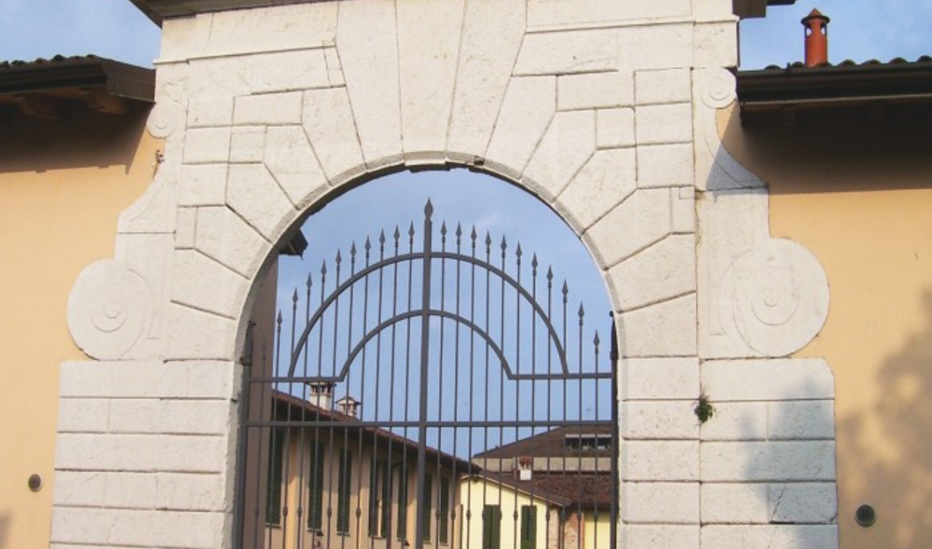 Centro Storico di San Zeno Naviglio Edificio di altro genere